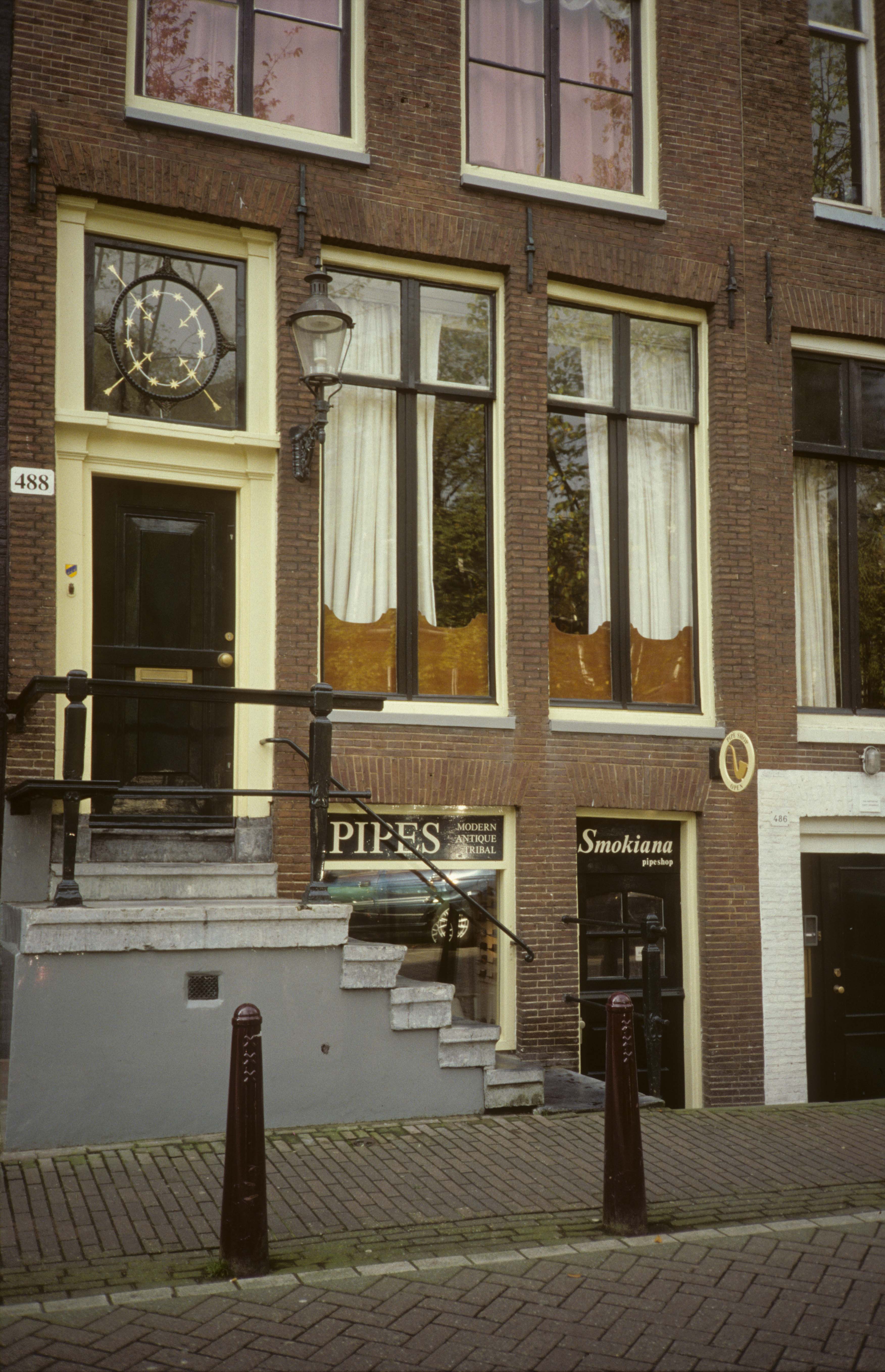 Museum opening-hours graphic for Amsterdam Pipe Museum
