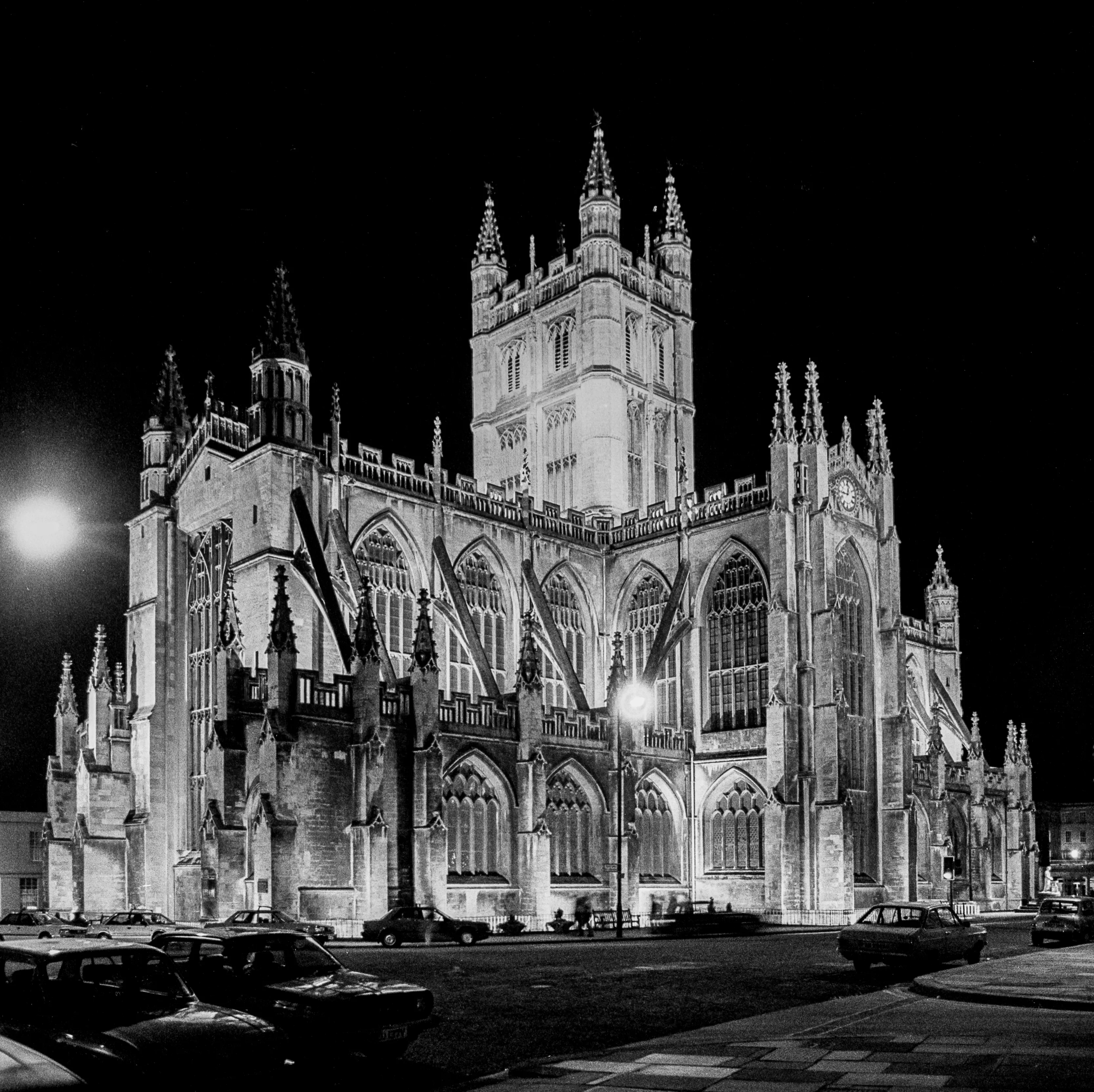 Vista exterior de la Abadía de Bath en Bath.