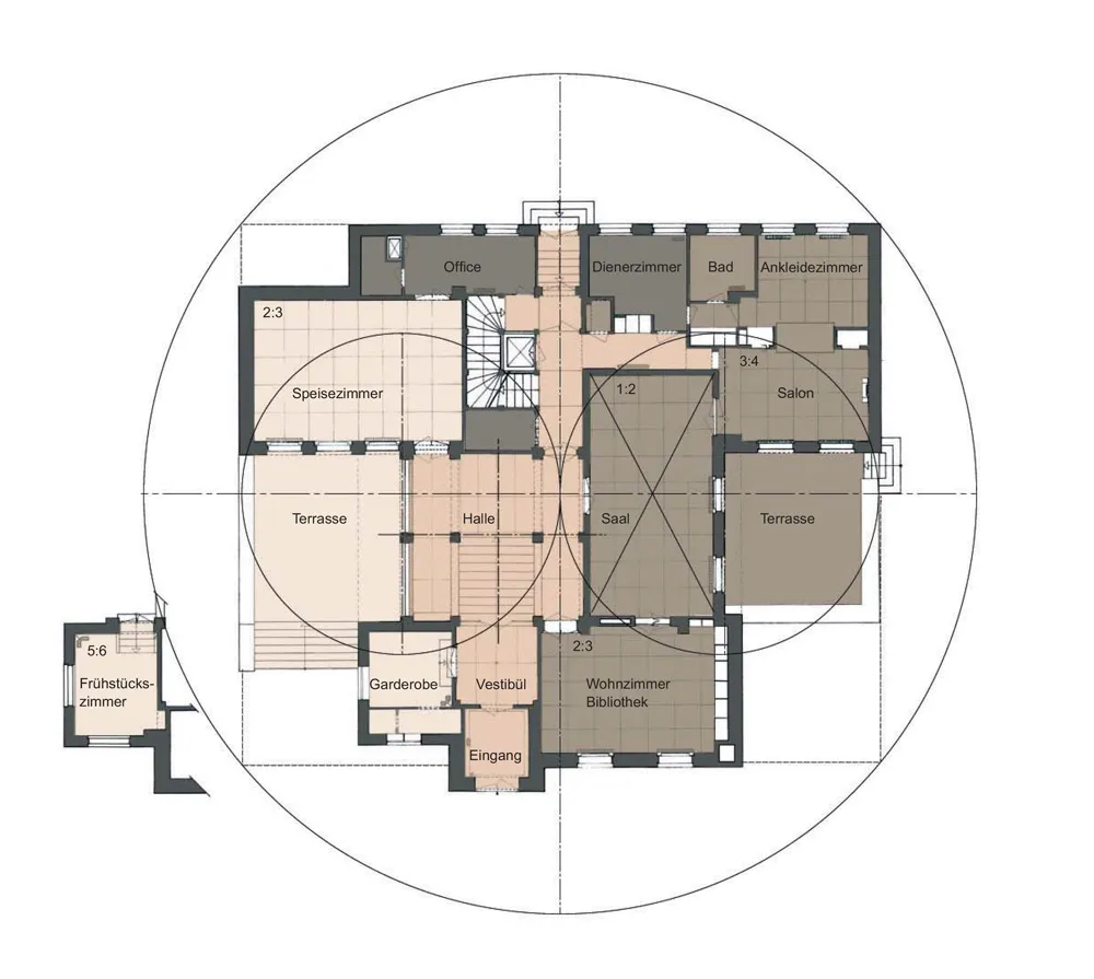 plano de un edificio que muestra salas y distribución con etiquetas