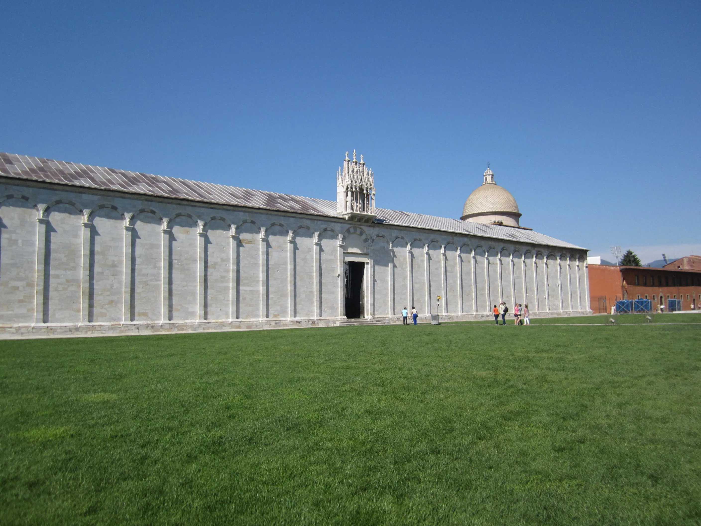 Representative view of Camposanto Monumentale in Pisa.