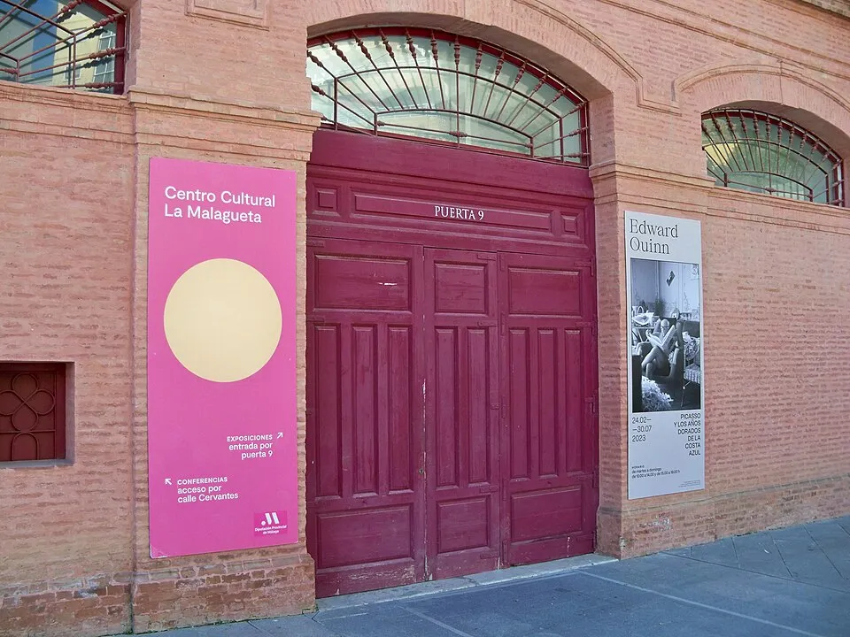 Grafika godzin otwarcia Centro Cultural La Malagueta