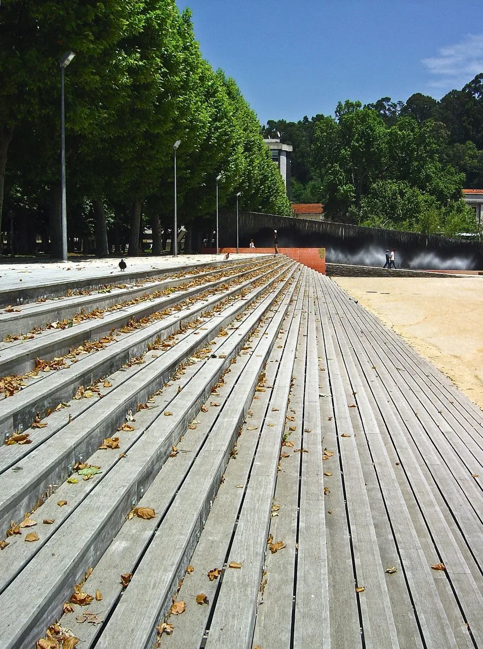 Widok z zewnątrz Estação Elevatória de Coimbra – Biblioteca Carlos Fiolhais w Coimbrze.
