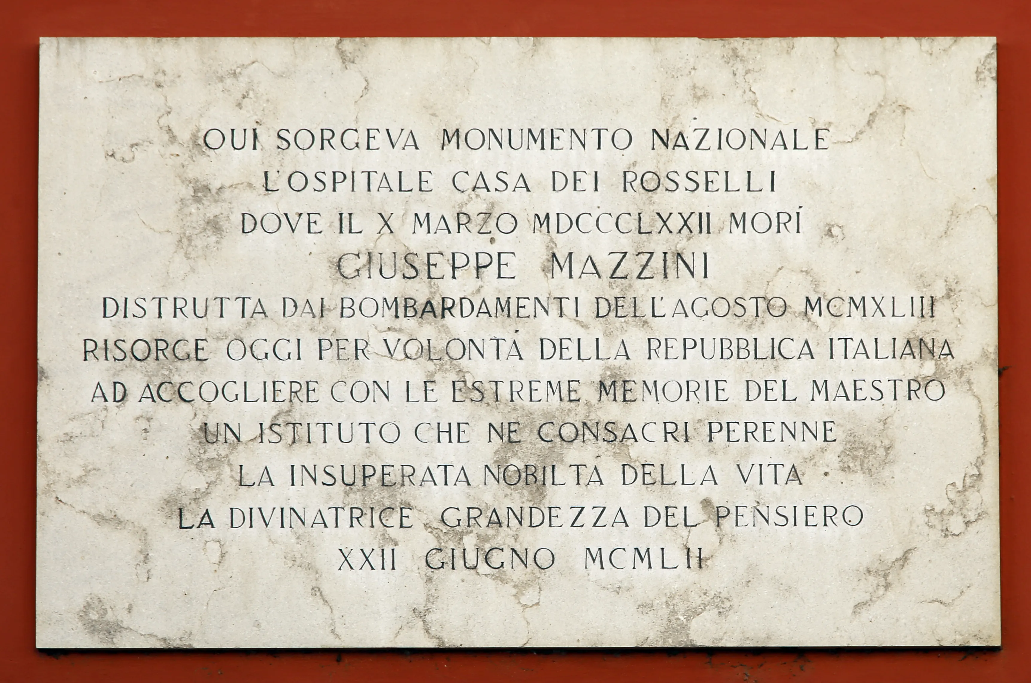 Exterieur aanzicht van Domus Mazziniana in Pisa.