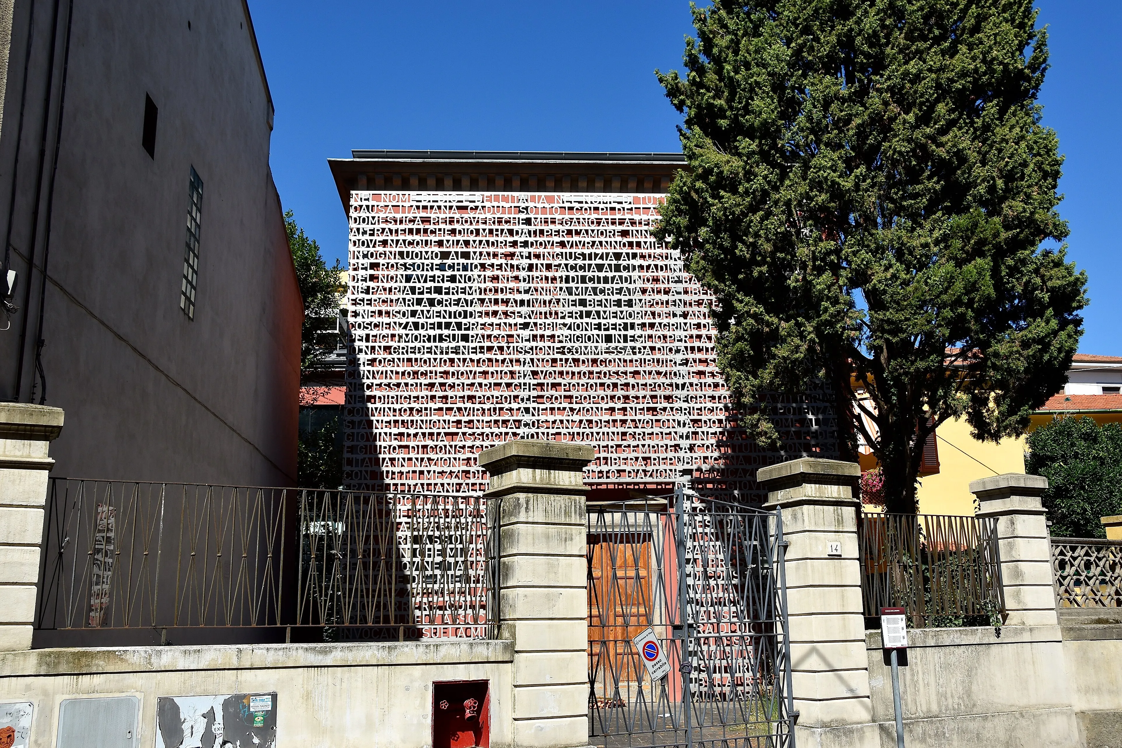 Grafiek met openingstijden van het museum voor Domus Mazziniana