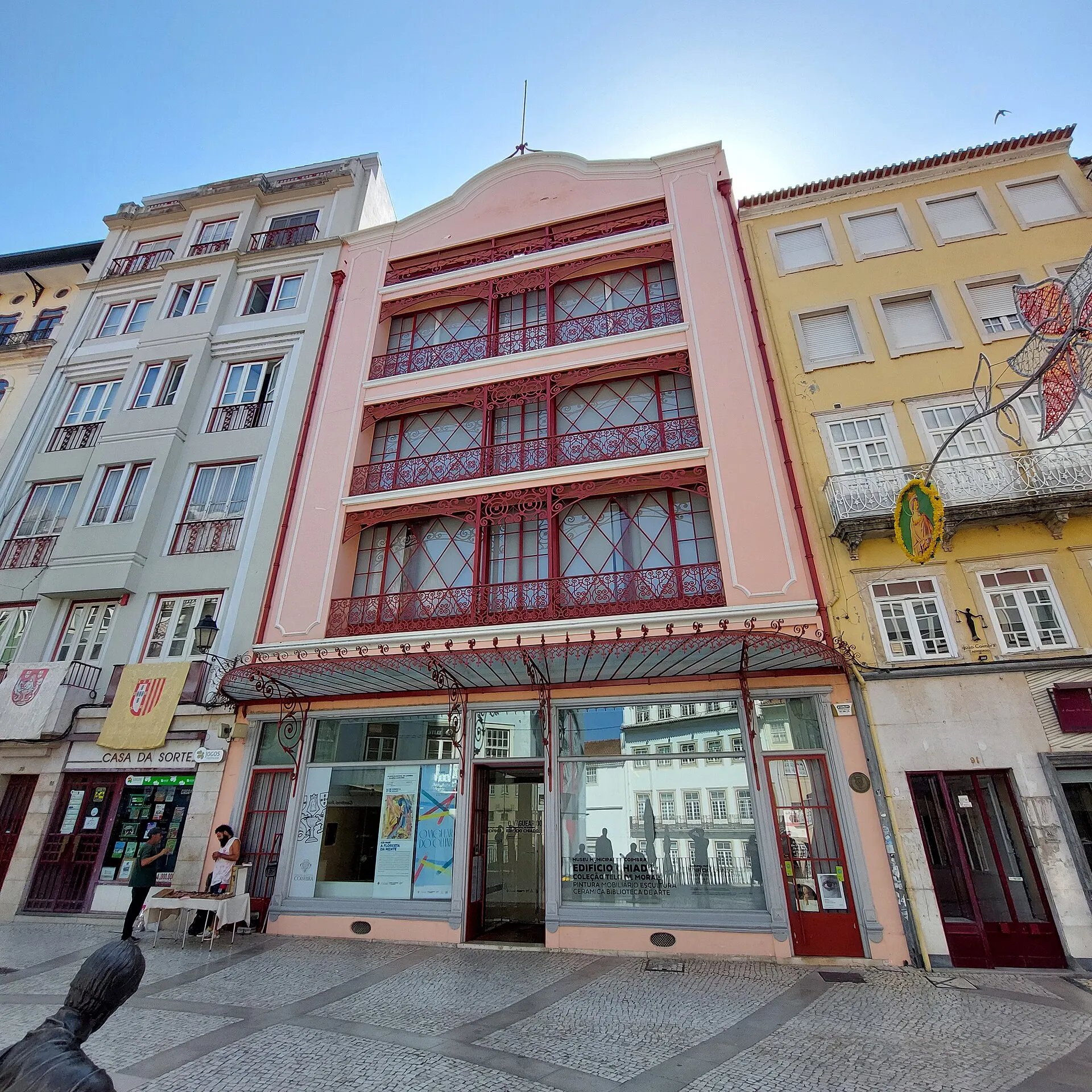 Exterior view of Edifício Chiado – Telo de Morais Collection in Coimbra.