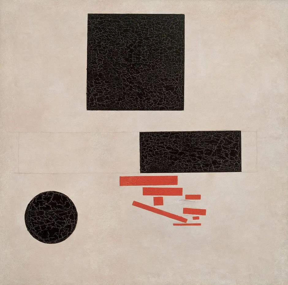 Abstract schilderij met een groot zwart vierkant bovenaan, een zwarte rechthoek in het midden, een zwarte cirkel linksonder en rood rechthoekige balken diagonaal gerangschikt rechtsonder op een crèmekleurig canvas met zichtbaar craquelé.