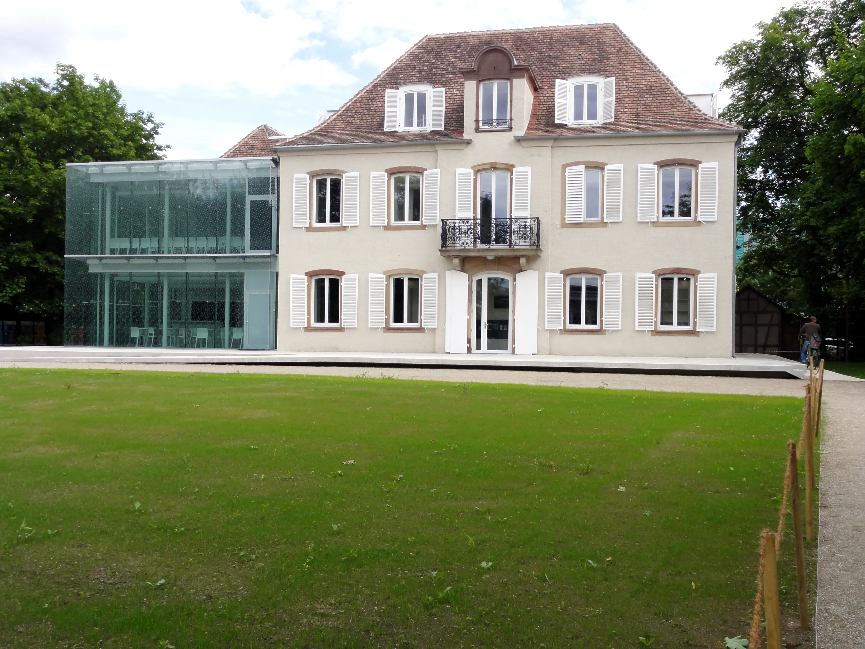 Representative view of Lieu d'Europe in Strasbourg.