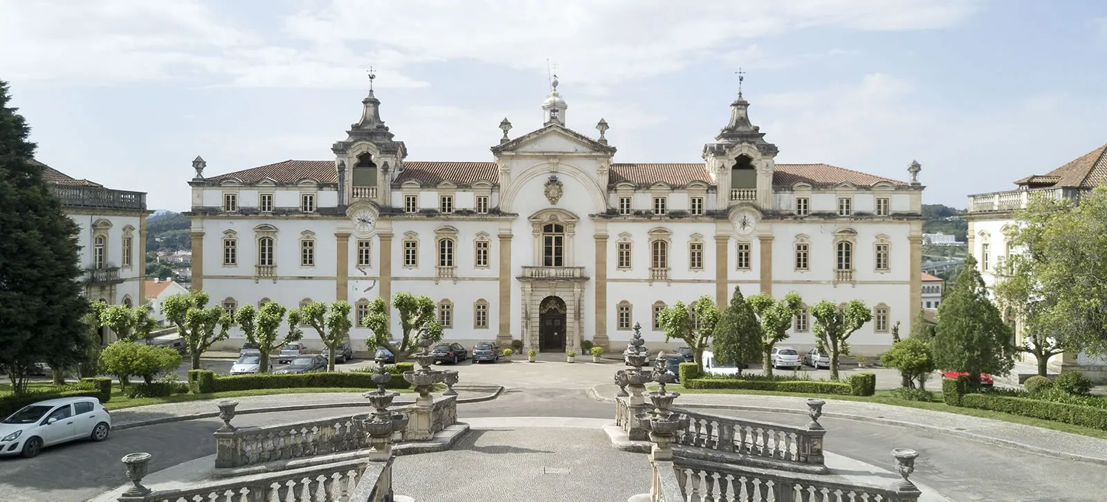 Reprezentatywny widok Wyższego Seminarium Duchownego w Coimbrze w Coimbrze.