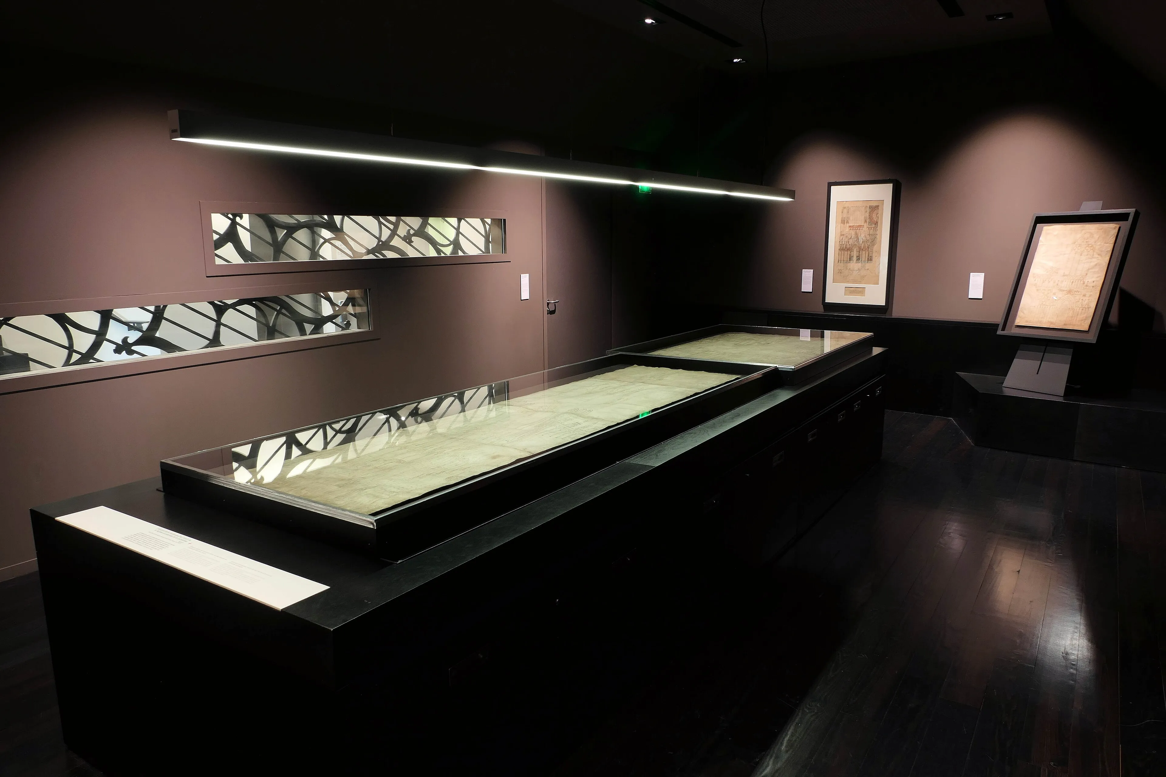 Reprezentatywny widok Musée de l'Œuvre Notre-Dame w Strasburgu.