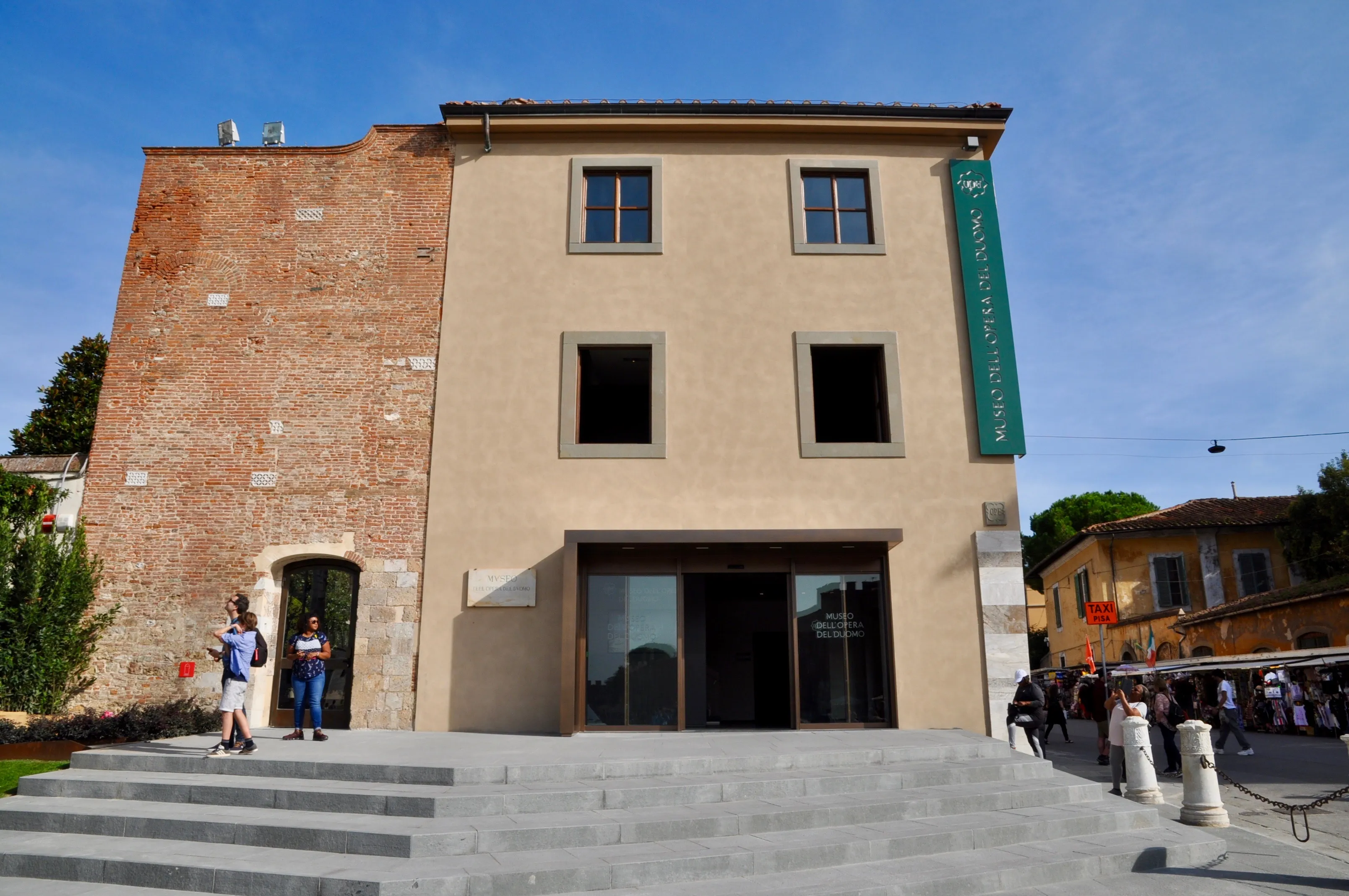 Exterior view of Museo dell'Opera del Duomo in Pisa.