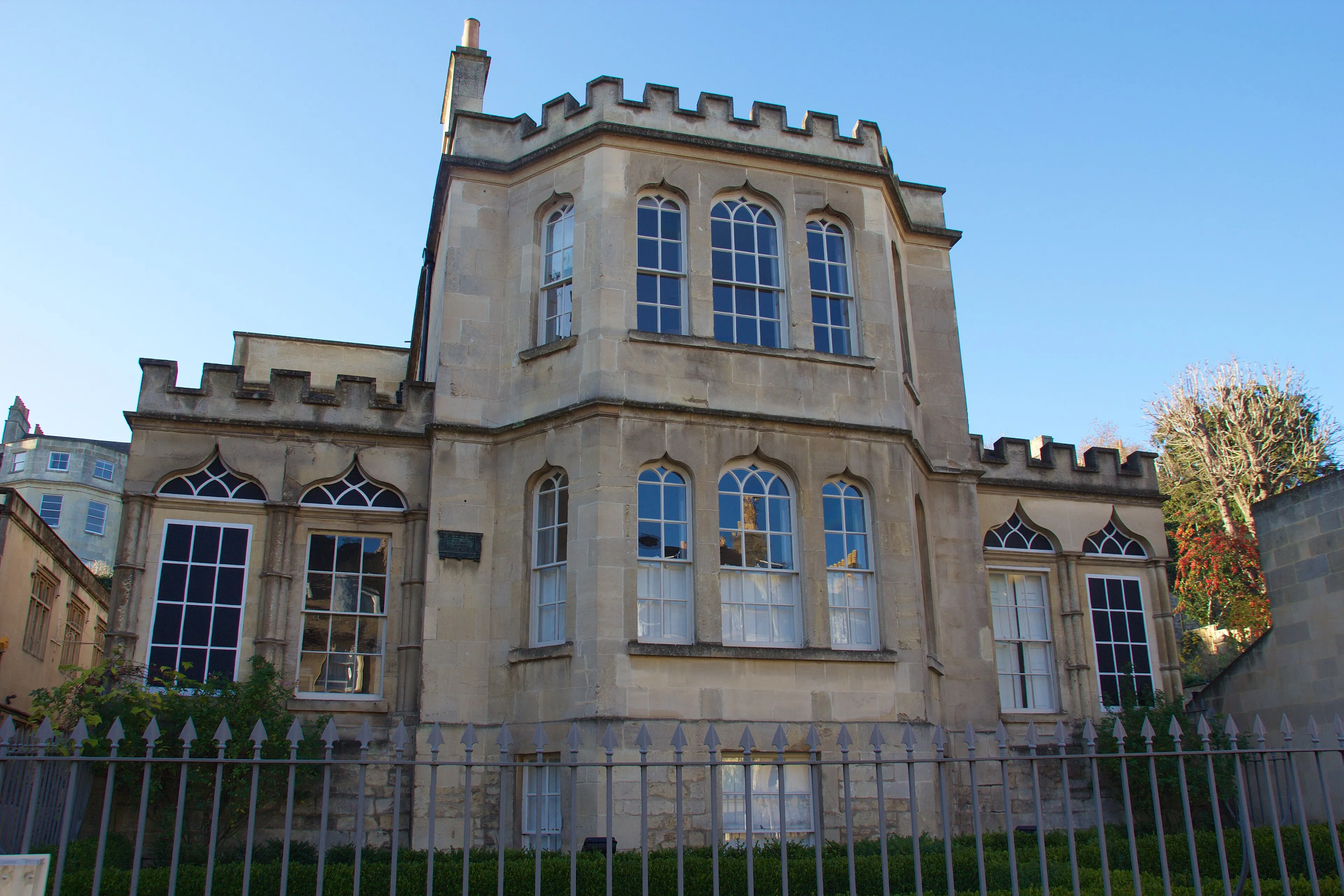 Reprezentatywny widok Museum of Bath Architecture w Bath.