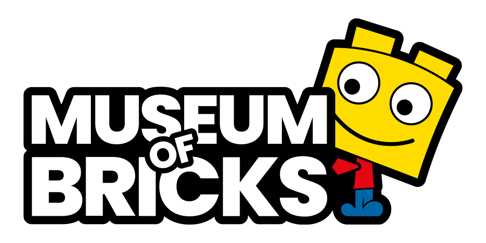 Museum of Bricks-logo met een geel LEGO-stenenfiguur en witte tekst op een zwarte achtergrond