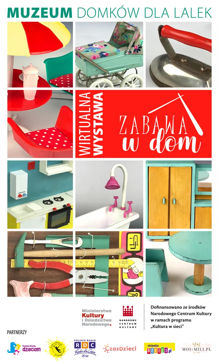 Collage of miniature toys and household items including a doll stroller, toy kitchen, and vintage iron, with text 'MUZEUM DOMKÓW DLA LALEK' and 'WIRTUALNA WYSTAWA ZABAWA w dom'