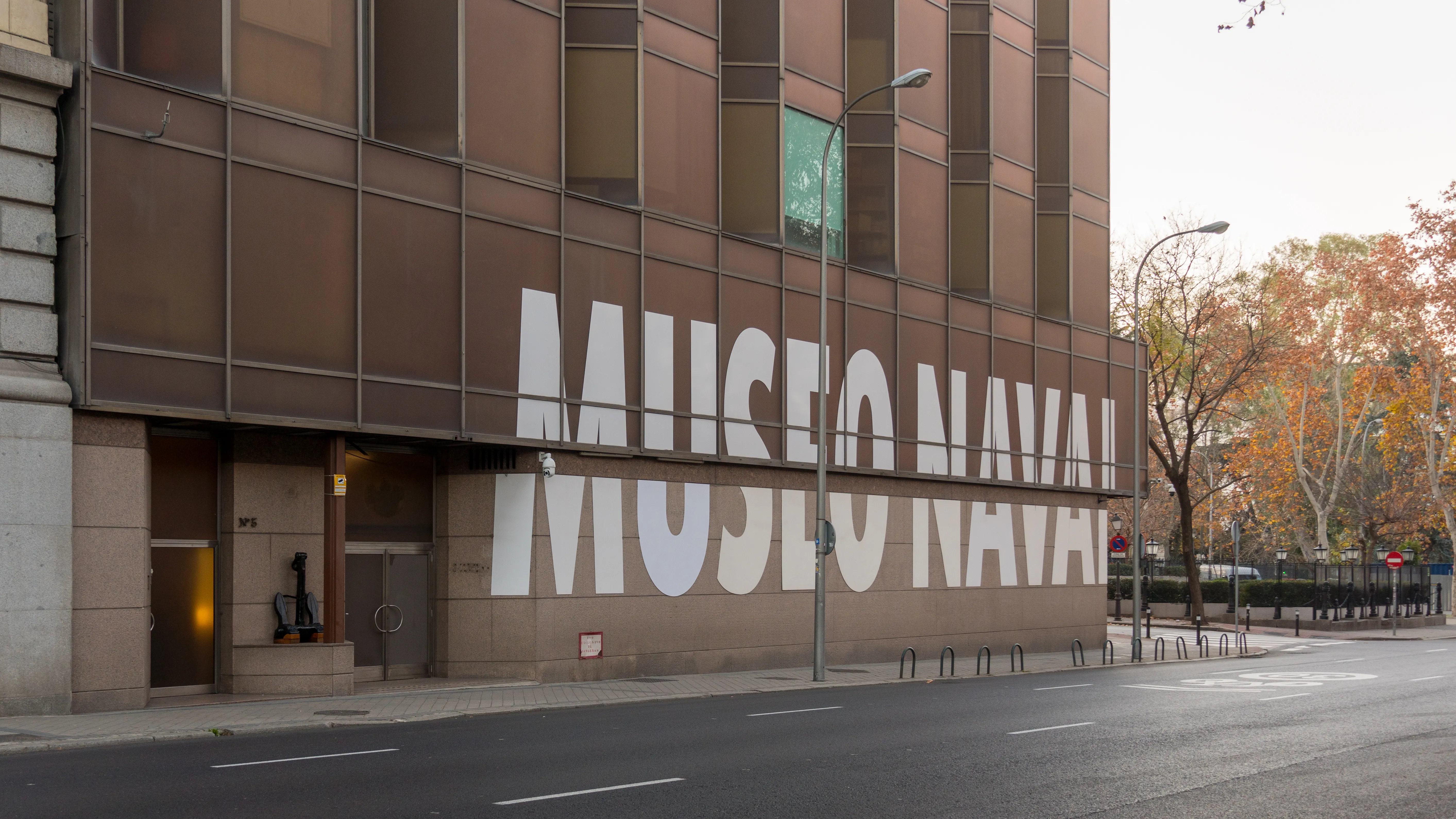 Gráfico de horarios de apertura del museo para Naval Museum