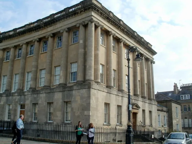 Vista representativa de No. 1 Royal Crescent en Bath.