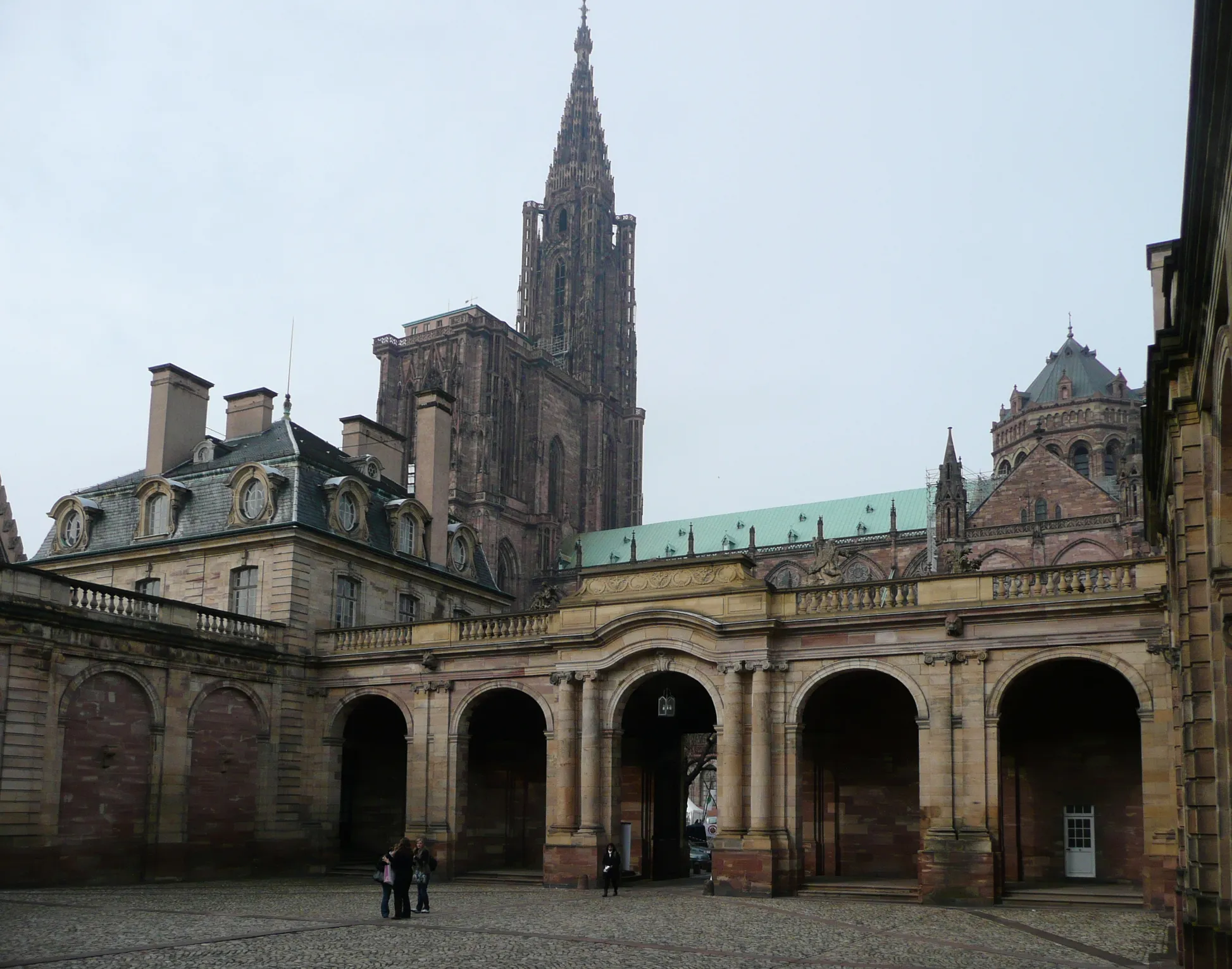 Vista exterior del Palais Rohan en Estrasburgo.