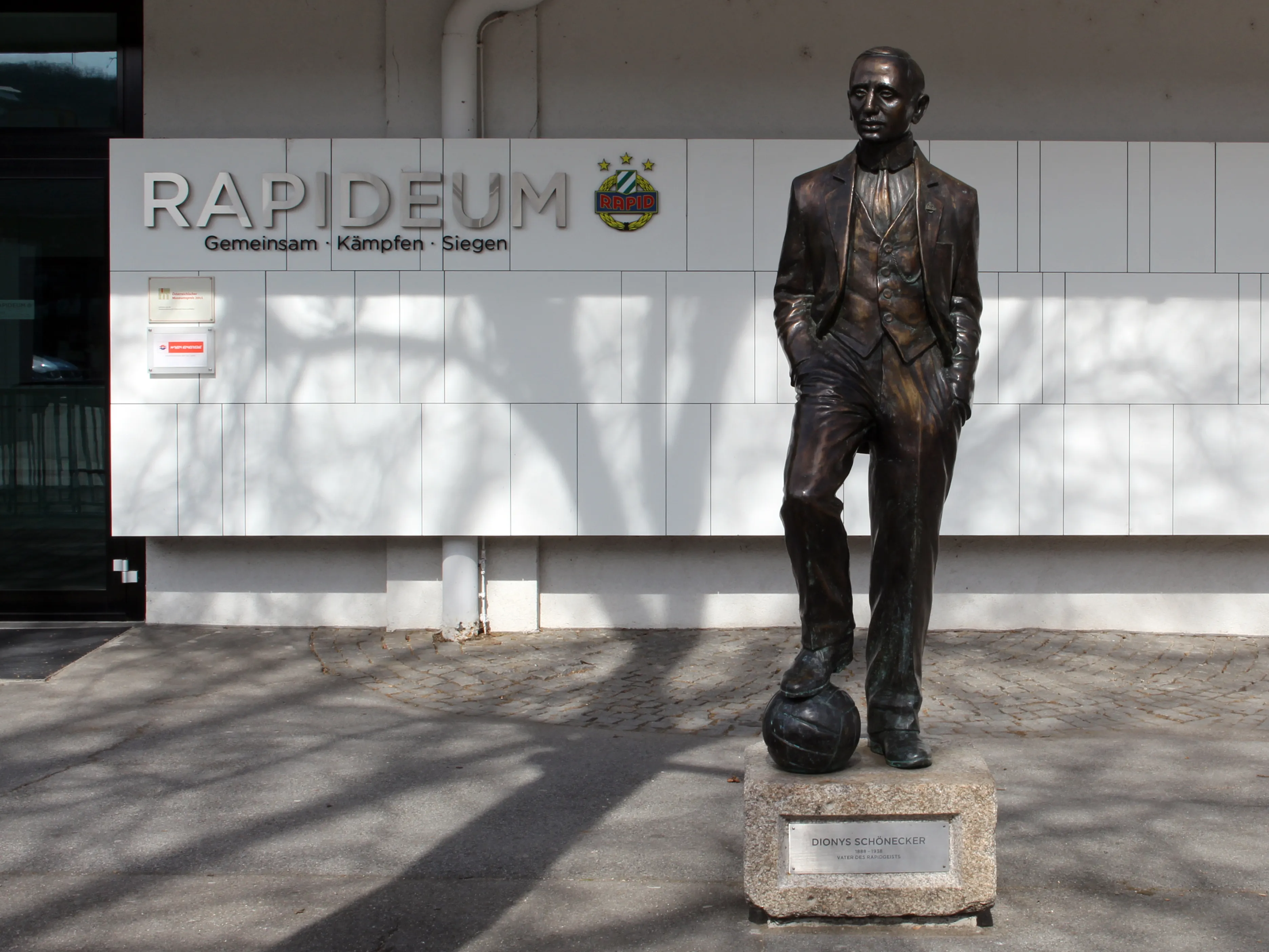 Grafiek met openingstijden van het museum voor Rapideum
