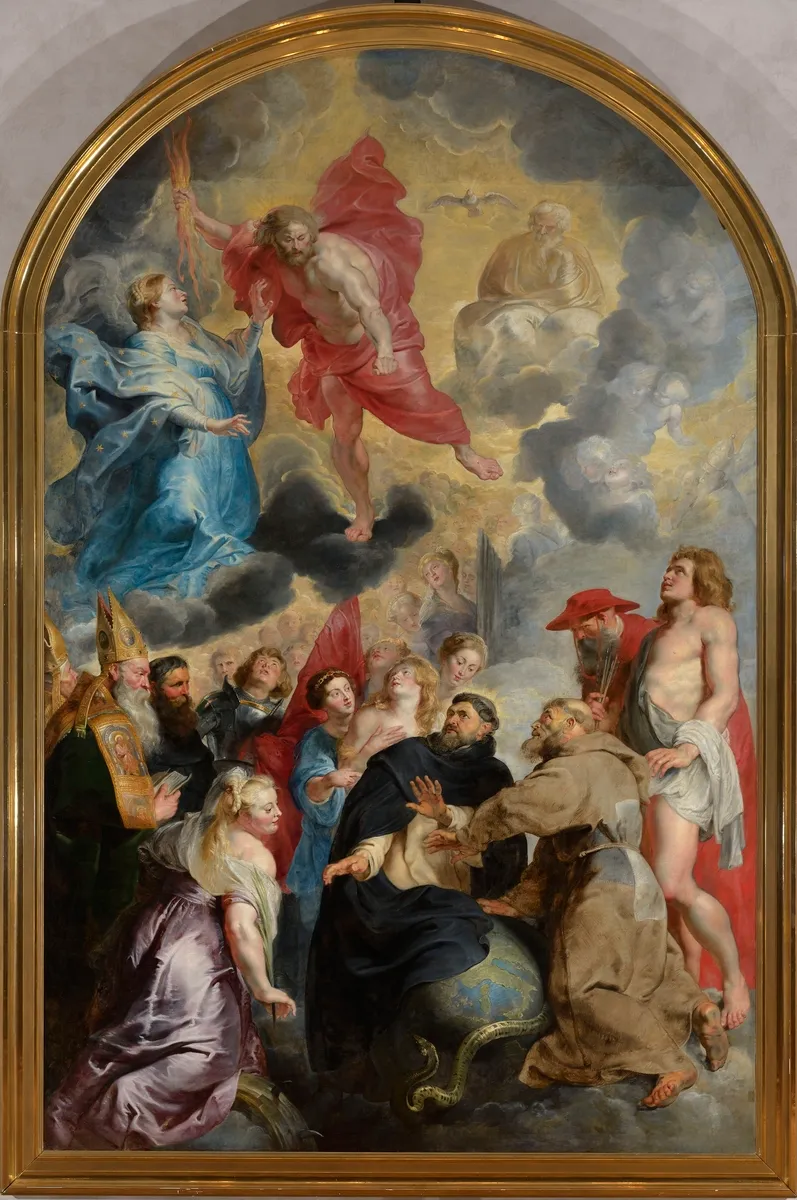 Retablo arqueado pintado por Peter Paul Rubens que representa a Cristo en las nubes sobre los santos intercediendo abajo, enmarcado en un arco dorado