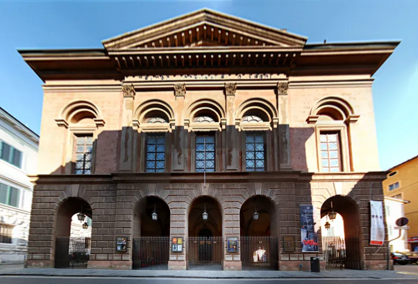 Reprezentatywny widok Teatro Verdi w Pizie.