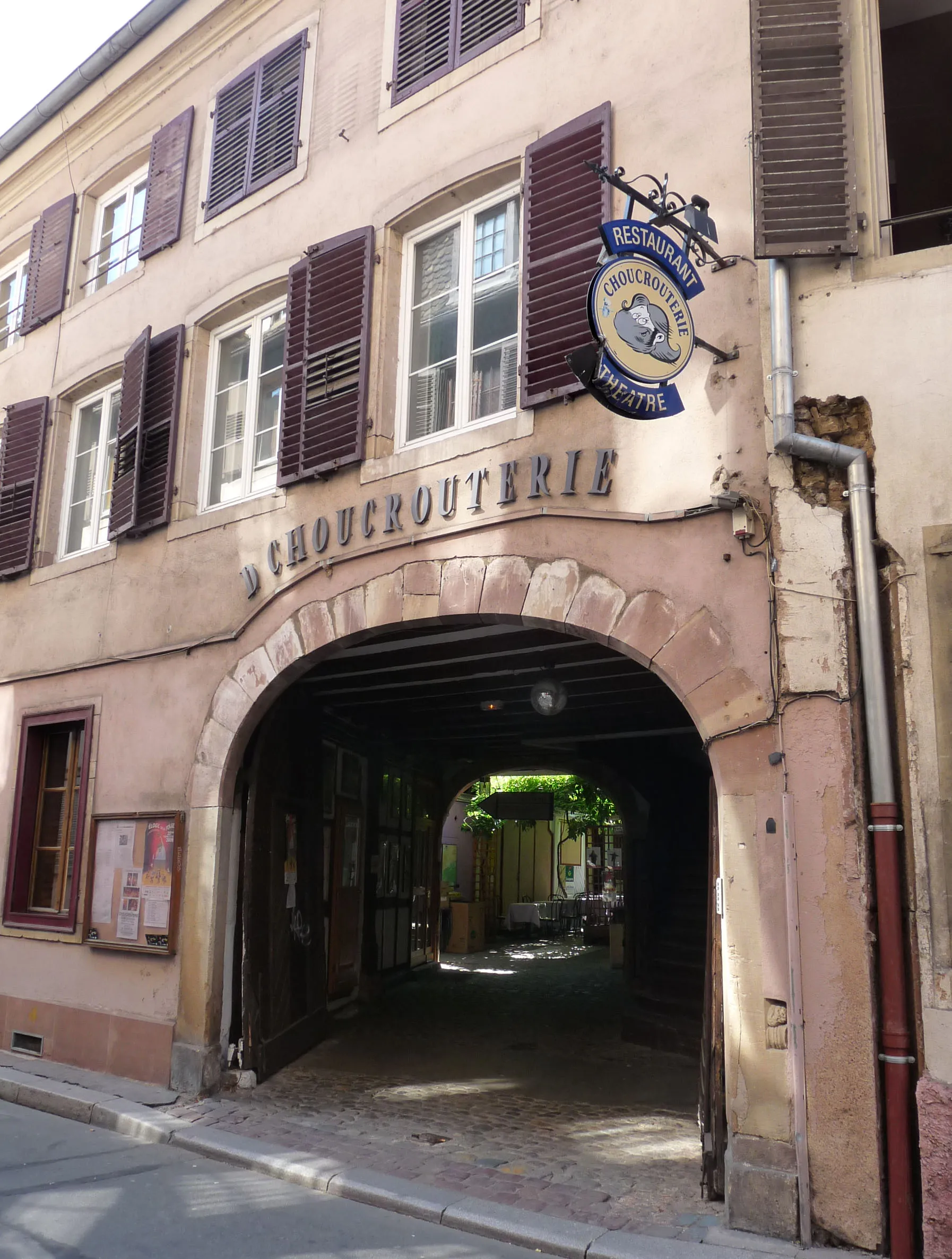 Representative view of Théâtre de la Choucrouterie in Strasbourg.