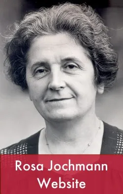 Retrato en blanco y negro de Rosa Jochmann con una pancarta roja en la parte inferior que muestra su nombre y la palabra Sitio web.