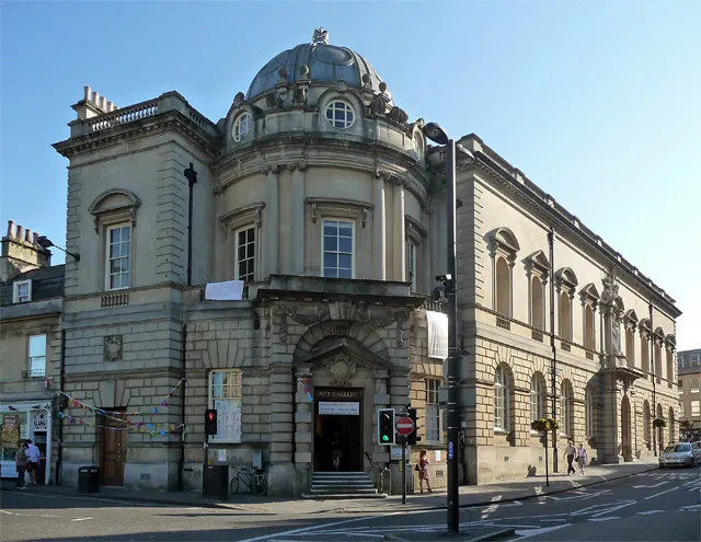 Vista exterior de la Victoria Art Gallery en Bath.