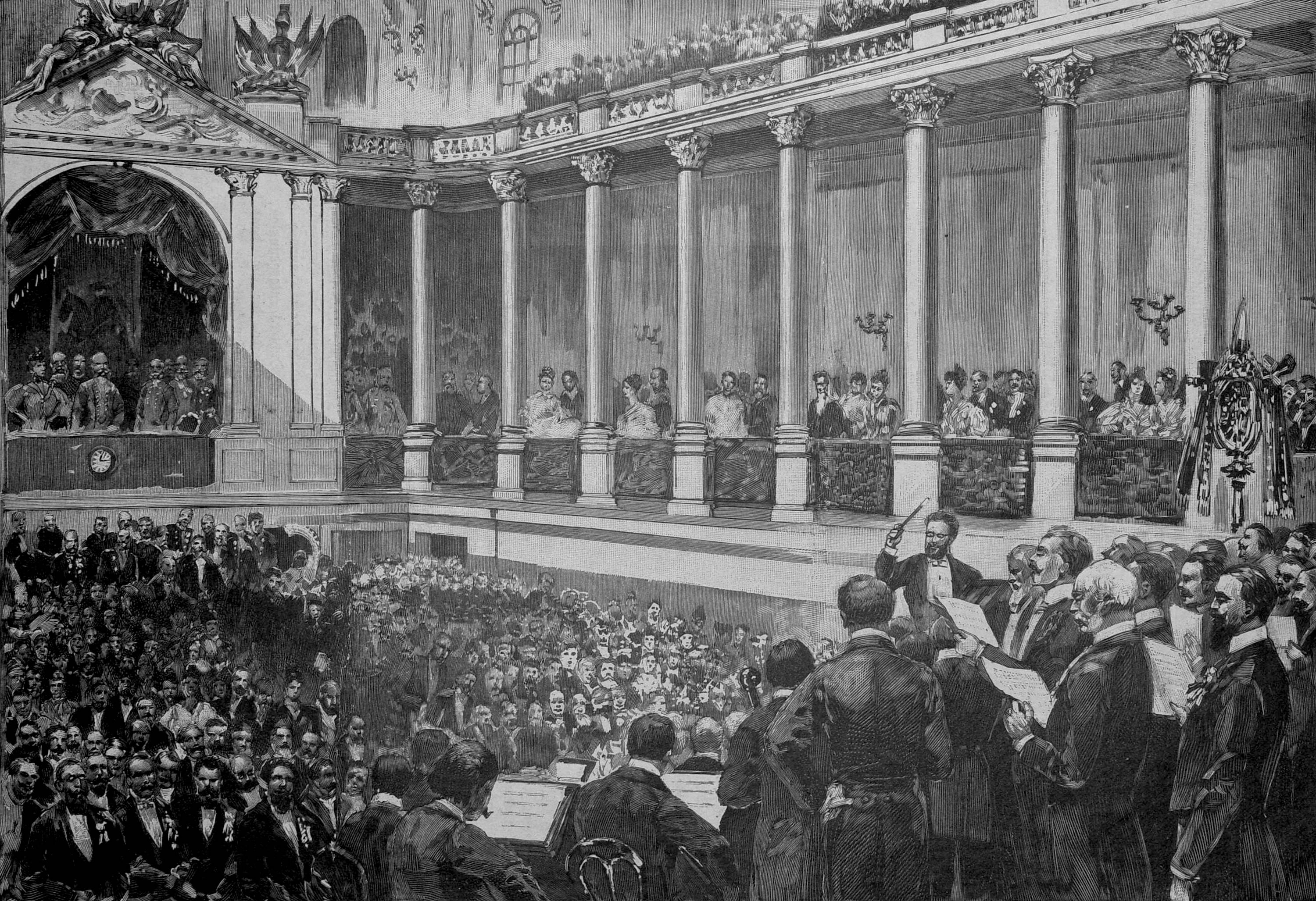 Historische illustratie van een grote kooruitvoering in een grote zaal met sierlijke zuilen en een balkon vol publiek